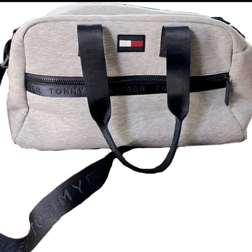 Tommy Hilfiger duffel bag